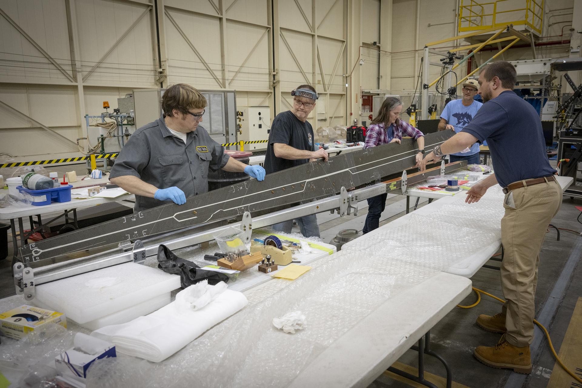 NASA submete asa leve de 4,5 m a testes extremos para determinar resistência estrutural - Imagem do artigo original