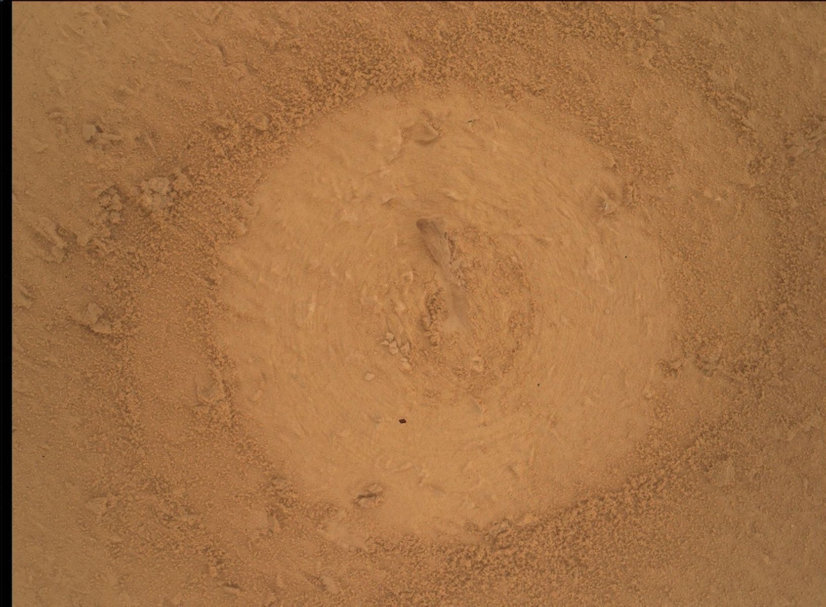 Curiosity realiza 48ª perfuração em novo quadrante Cache Creek, na cratera Gale - Imagem do artigo original
